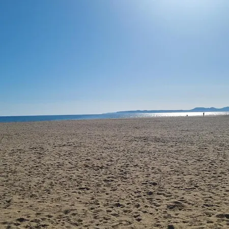 En El Centro De Ampuria Brava Апартаменты *
