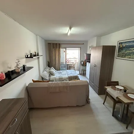En El Centro De Ampuria Brava Apartment